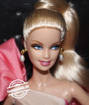 2010 Rose Splendor Barbie T4349 Avon Exclusive