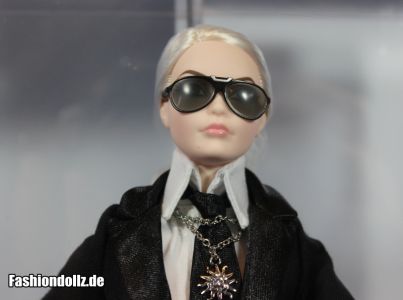 Mit Brille - Karl Lagerfeld Barbie 2014 03