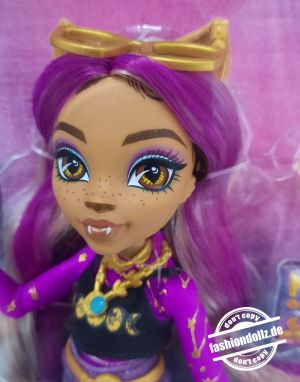 2023 Monster High Clawdeen's Day Out #HKY72