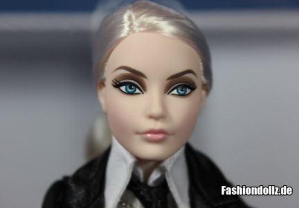 Ohne Brille - Karl Lagerfeld Barbie 2014 02