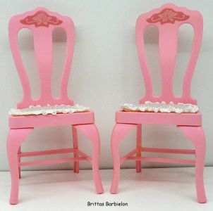Tische und Stühle von Mattel Bild #025