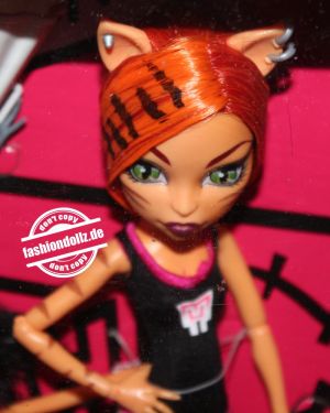 2013 Monster High - Fearleading Purrsephone, Toralei & Meowly #Y7297