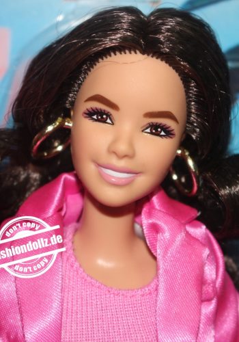 2023 America Ferrera as Gloria #HPJ98 (Barbie The Movie)