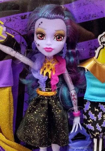 🕸 Djinni Grant, Monster High Dolls by Mattel