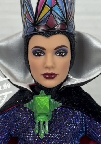 ⭐️ 2025    Gal Gadot as Evil Queen
